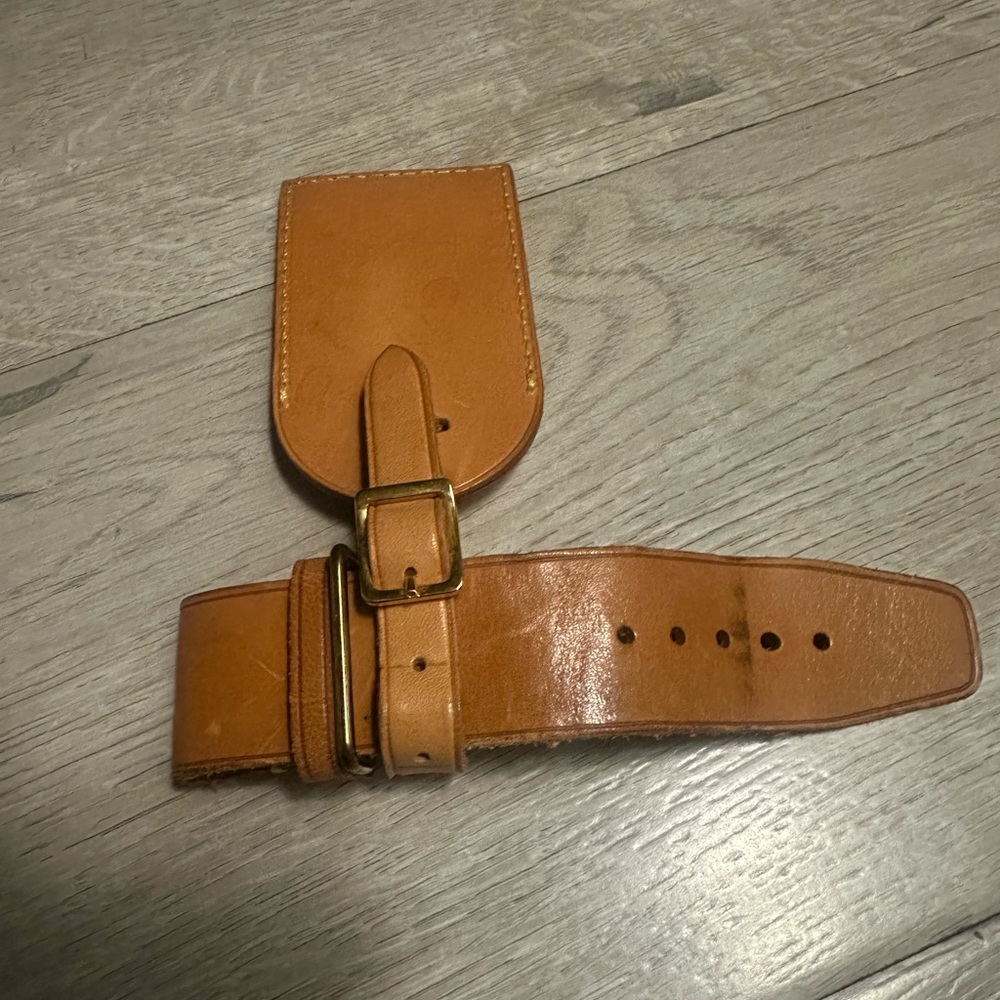 Authentic Louis Vuitton Leather Travel Name Tag Poignet Set in Brown - Picture 7 of 8